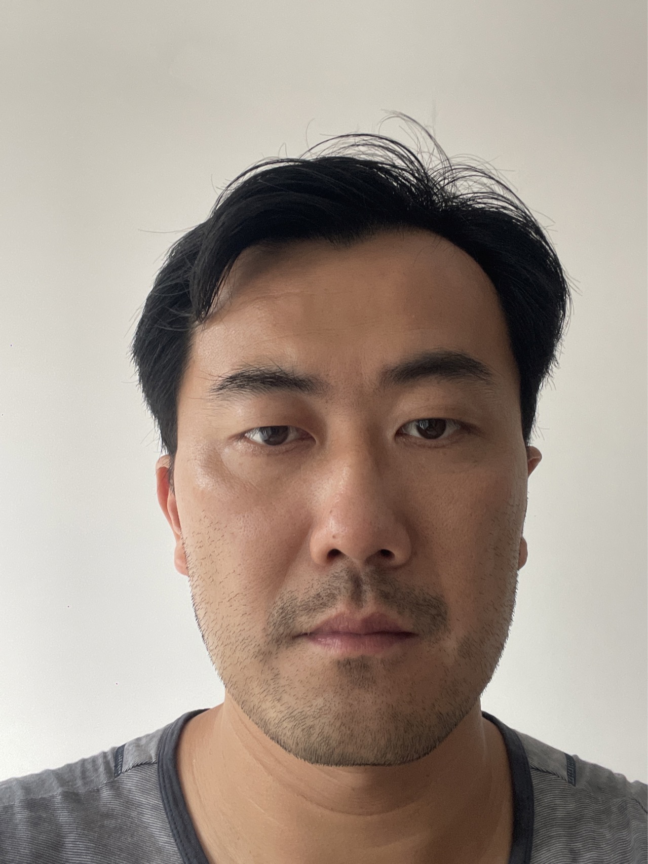 李卢俊
