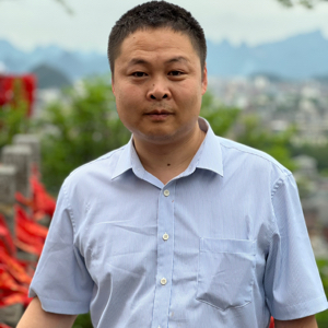 徐众 · 老板